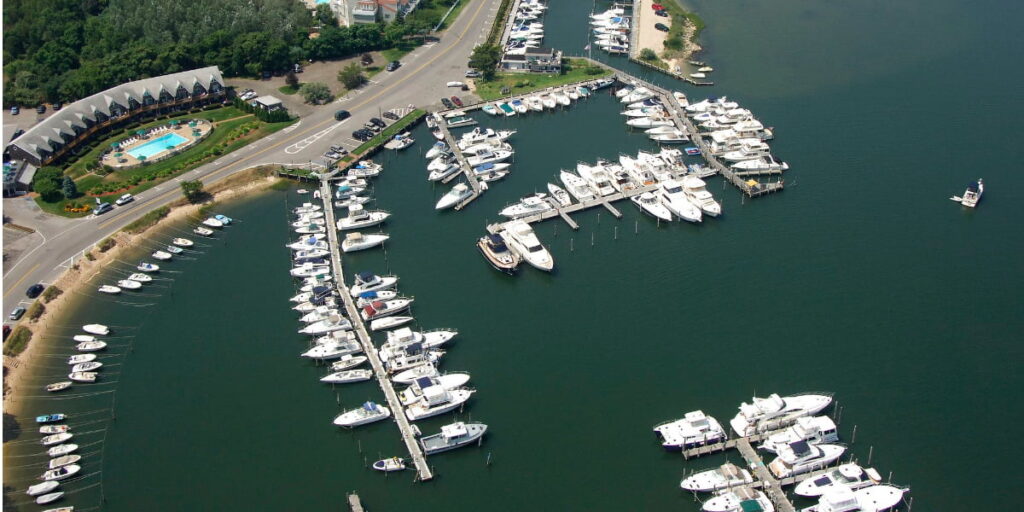 Sag Harbor Cove Yacht Club