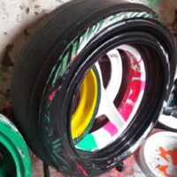 what kind of paint to use on tires